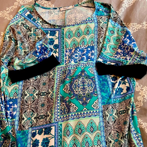 Silky blouse - Picture 1 of 1